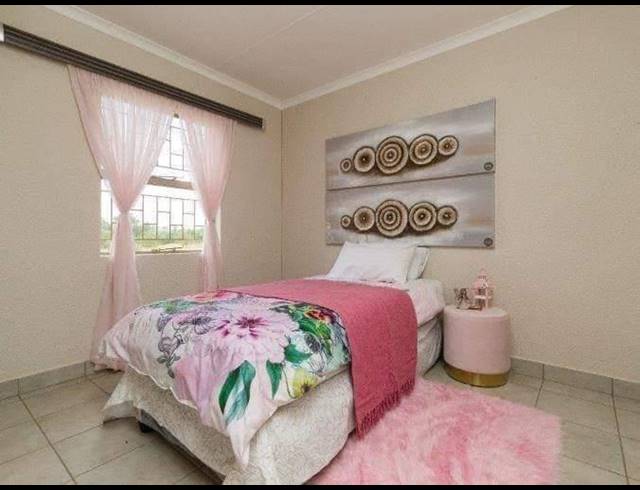 3 BEDROOM HOUSE FOR SALE IN SHARON PARK